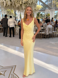 Sigler | Vestido Maxi Ajustado sin Mangas con Cuello Halter