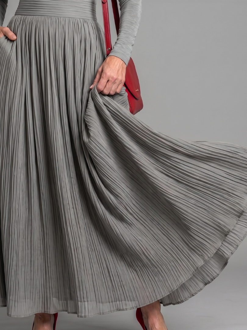 Lana | Vestido Midi de Cuello Alto y Manga Larga con Cintura Definida