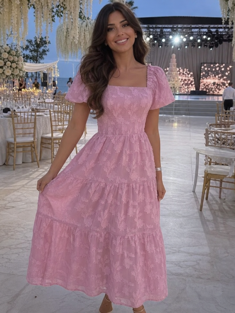 Elaria | Vestido midi con detalle floral texturizado de manga corta