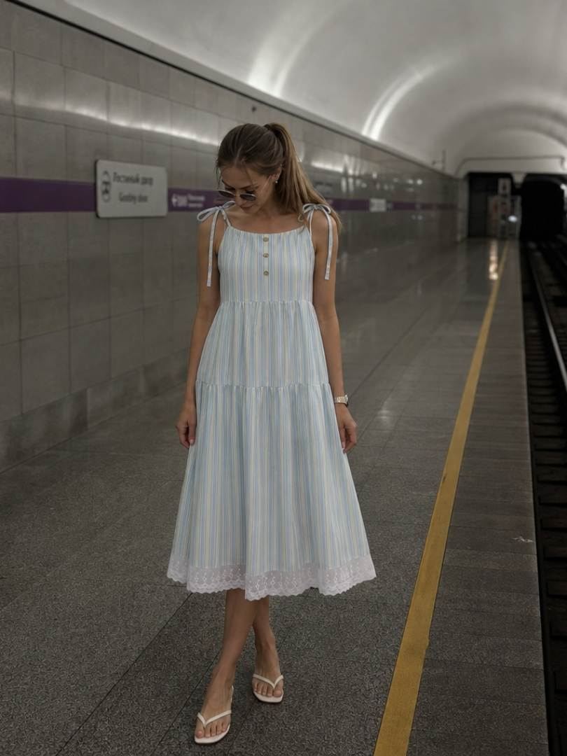 Nathalia | Vestido Midi sin Mangas con Tirantes de Lazo y Patrón de Rayas